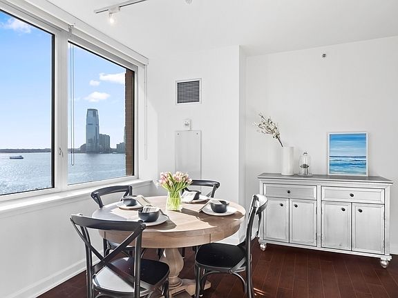 3rd image of 20 River Ter APT 12N