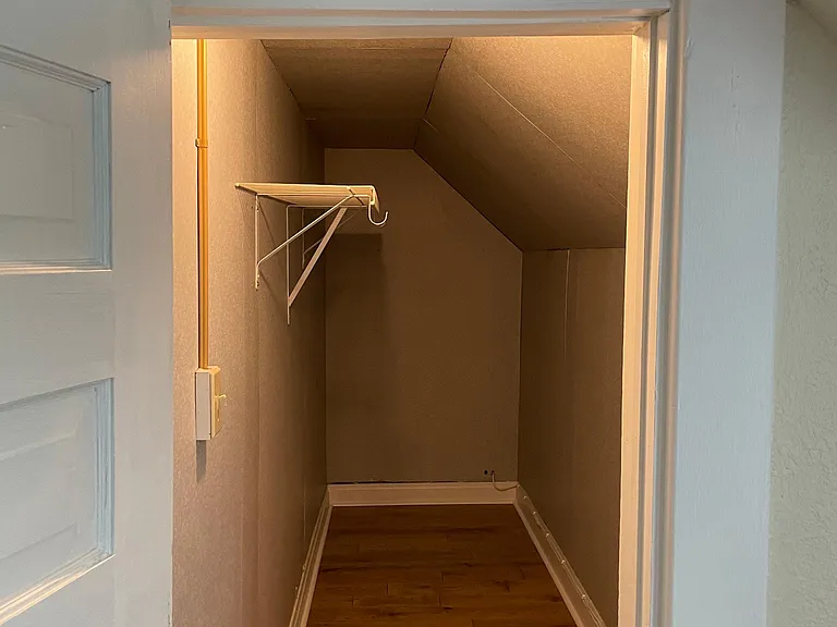 218 Coventry Pl #C — Photo 12