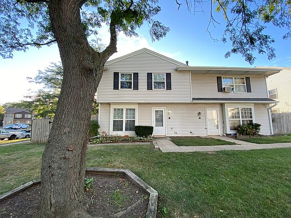2nd image of 15 L Fernwood Dr