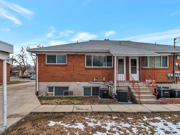 2638-2642 S 800 E — Photo 1