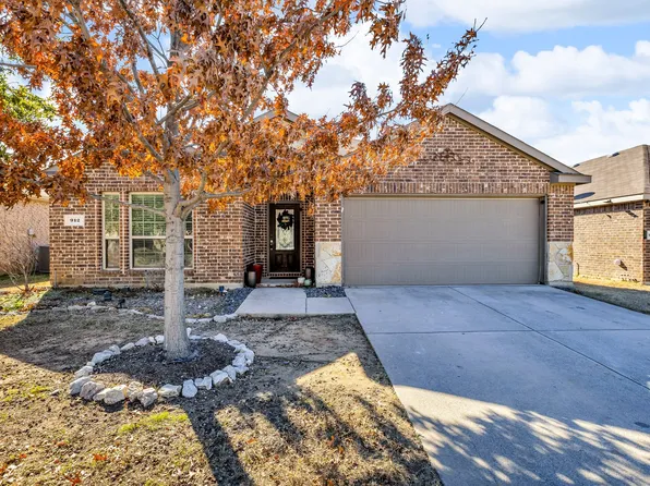 912 Cheyenne Dr, Aubrey, TX 76227