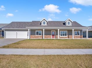212 Redbud St, Moundridge, KS 67107