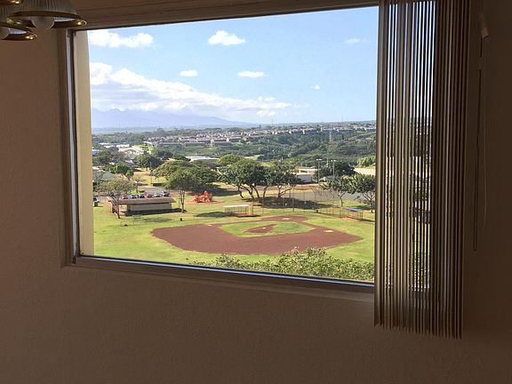 Dining Area - Ewa View