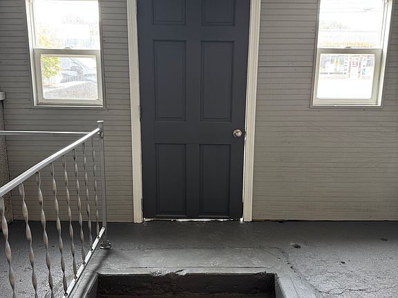 5th image of 560 Armistice Blvd Floor 1
