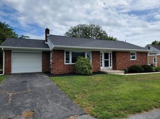 110 S Ridge Rd, Reinholds, PA 17569