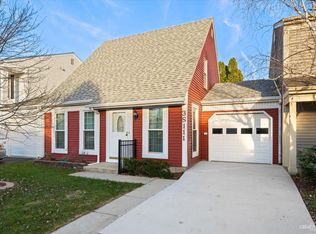 3S111 Briarwood Dr, Warrenville, IL