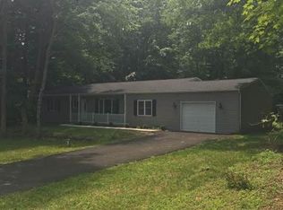 1071 Lakewood Dr, Quakertown, PA 18951