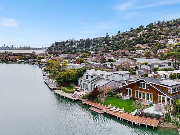 3rd image of 32 Peninsula Road