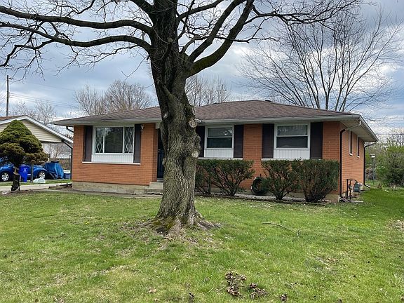 2nd image of 1443 Chelmsford Sq N
