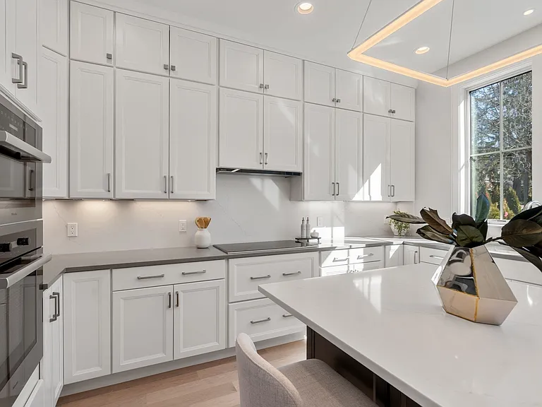 4 Knowles St #4 — Photo 18
