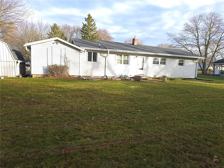 379 Hollybrook Rd — Photo 28