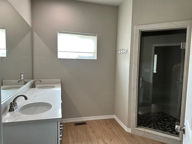 1612 E Downey Ave — Photo 12