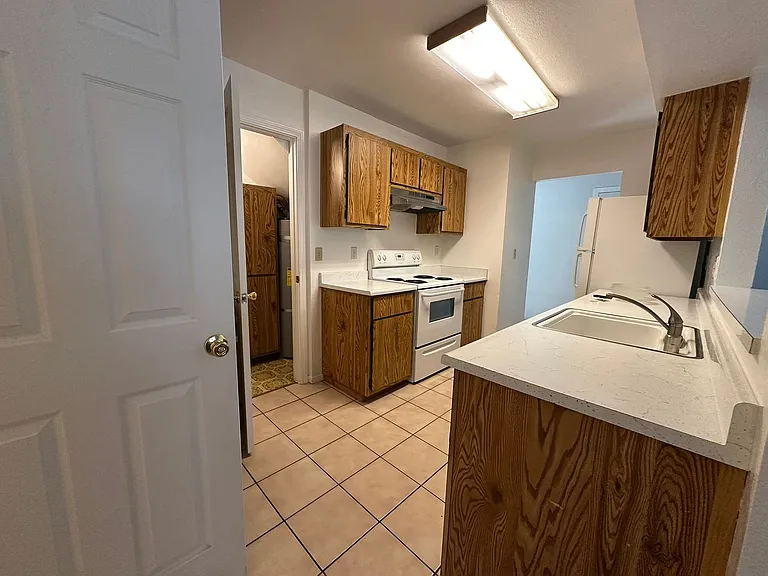 3337-3339 La Canada Dr — Photo 5
