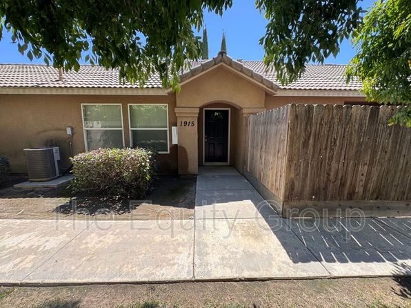 1915 Bella Oaks Dr