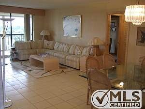 MOMMOVEWPTOJAXFEB2013280