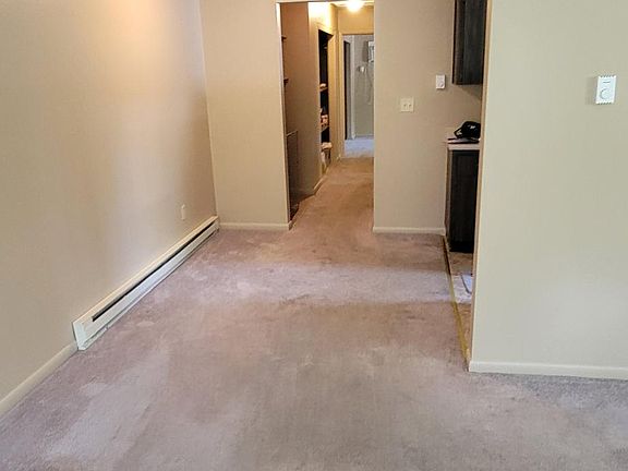 4th image of 328 Cossell Dr