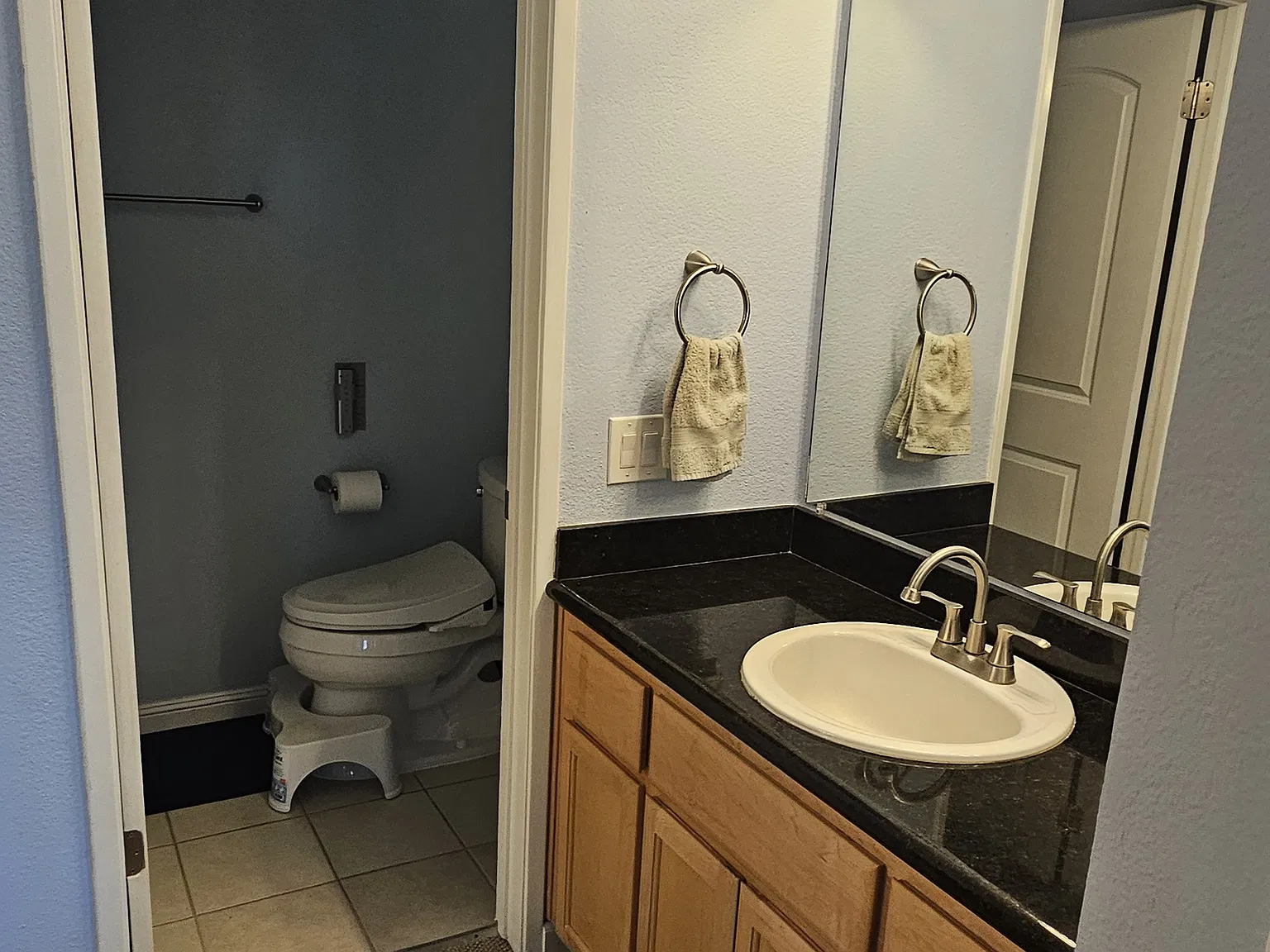 2 bed, 906 sqft, $2,700 — Photo 4