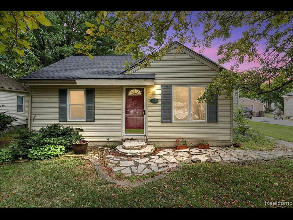 2730 Bridget Ave, Rochester Hills, MI 48307 Zillow