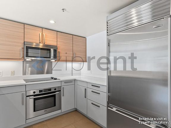 5th image of 555 4th St Unit 513