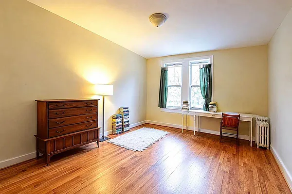 Bedroom, photo 1