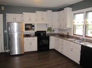 550 N Washington St, Dale, IN 47523