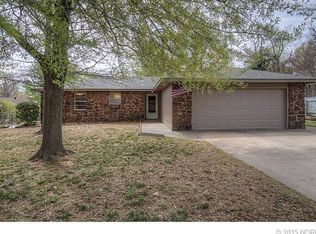 149 W Jefferson Pl, Broken Arrow, OK 74011