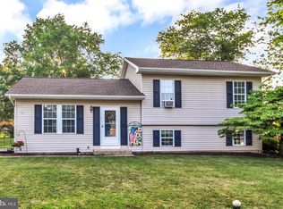 2149 Croyden Rd, York, PA 17408