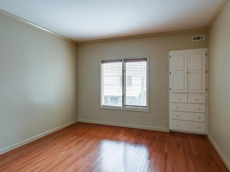 2110 Portland Ave #201 — Photo 13