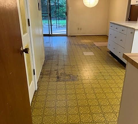 5th image of 5630 Candlelight Ln