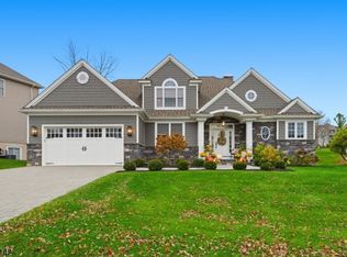 14 Country Ln, Hardyston Twp., NJ 07419