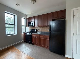 6 Longfellow Ave Unit 5, Newark, NJ 07106
