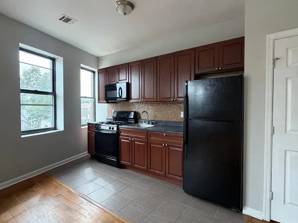 6 Longfellow Ave, Newark, NJ