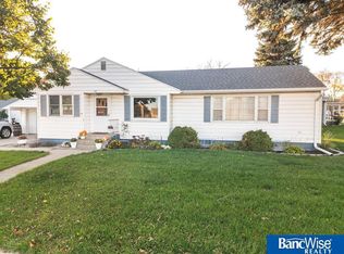 1417 16th St, Aurora, NE 68818