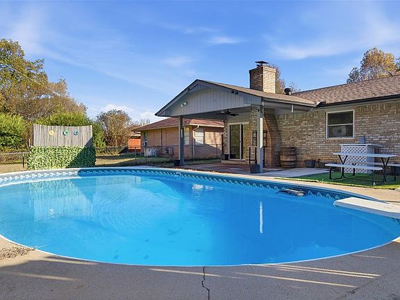 2nd image of 4761 Koelsch Dr