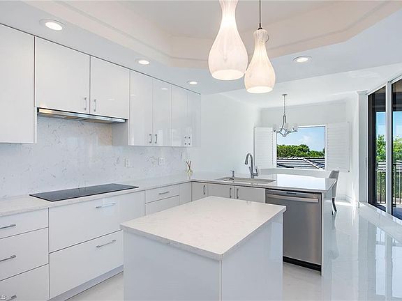 3rd image of 8665 Bay Colony Dr APT 202