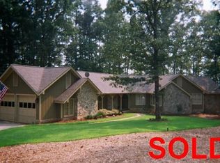 366 Timberlake Dr, Martin, GA 30557