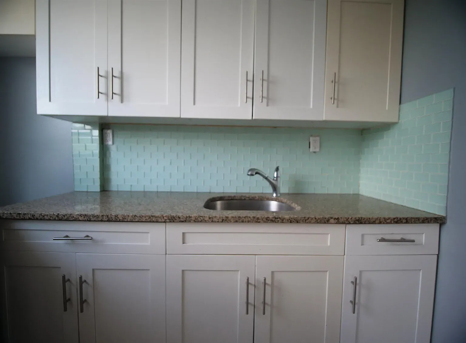 3 bed, 1000 sqft, $2,499 — Photo 2