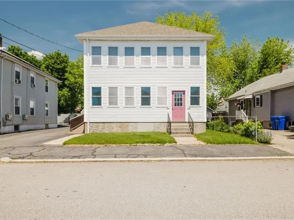 266 Norfolk Ave, Pawtucket, RI 02861