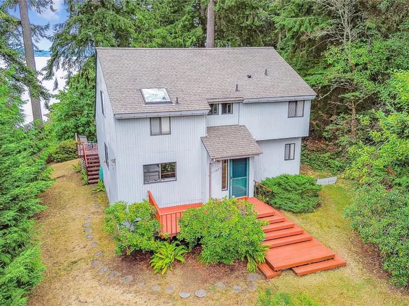 11023 Riviera Drive, Anderson Island, WA 98303