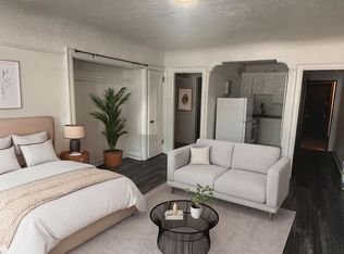 84 Willow Ave S #29, Toronto, ON M4E 3K2