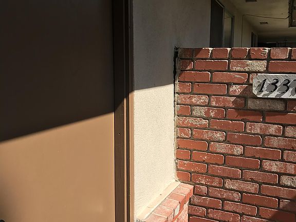 3rd image of 1339 E Rumble Rd