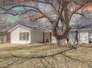 6609 Harrison Way, Watauga, TX 76148