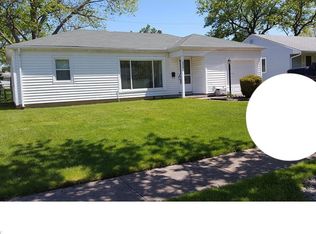 9952 Newkirk Dr, Parma Heights, OH 44130