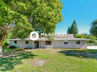 36 Sanford Ave, Debary, FL 32713