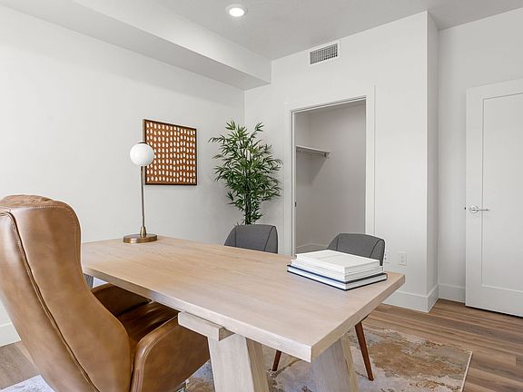 5th image of 302 S Divario Canyon Dr #2