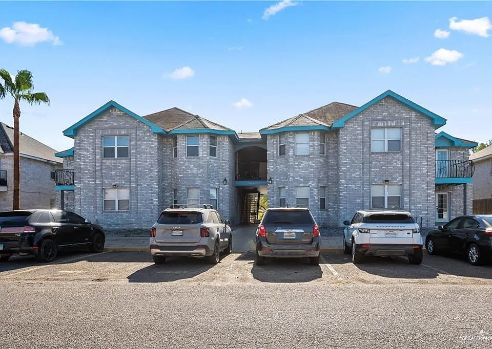 1802 Oasis Ave #202