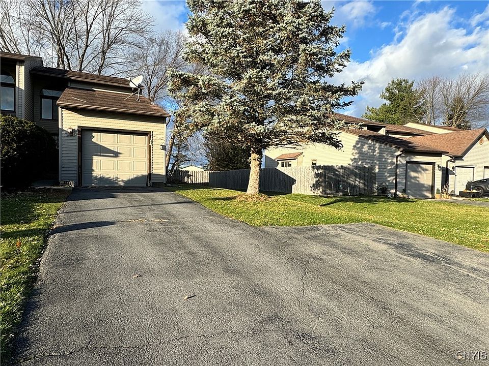 1st image of 8486 Bubbling Springs Dr