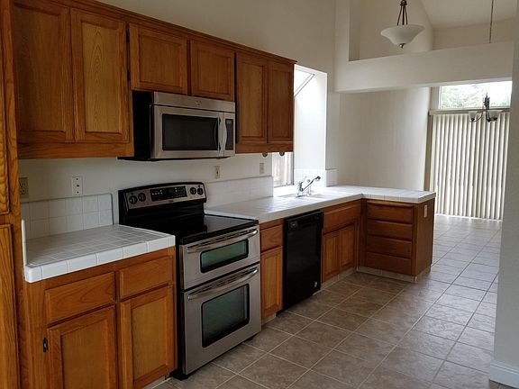 3rd image of 7346 N Backer Ave
