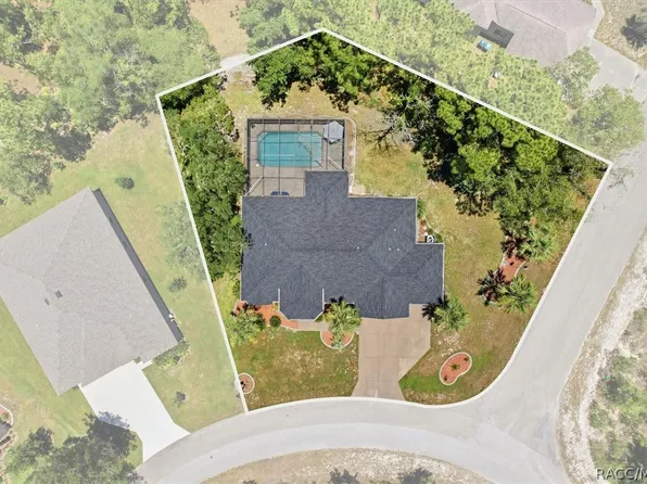 10 Cyclamen Ct W, Homosassa, FL 34446