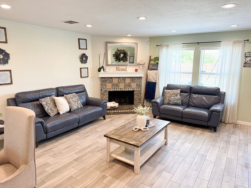 1st image of 2216 Annalea Ct